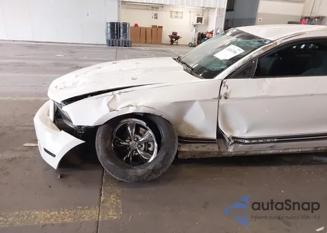 2012 Ford Mustang V6 из США, поврежденный, VIN 1ZVBP8AM4C5205300